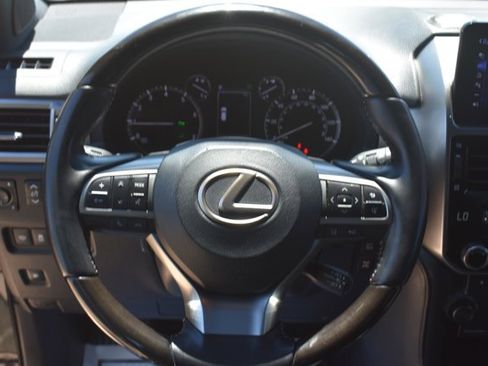 Used 2023 Lexus GX 460 Luxury w/ Sport Design Package AWD/4WD image 21