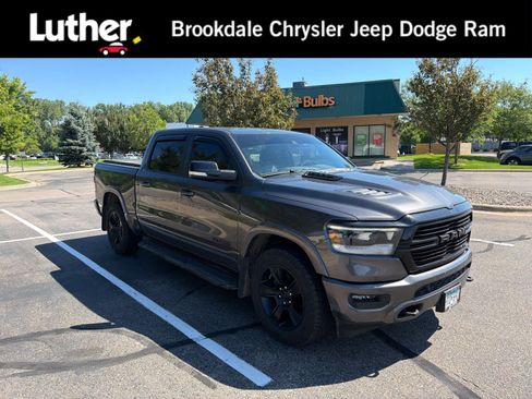 Used 2022 RAM 1500 Laramie AWD/4WD image 1
