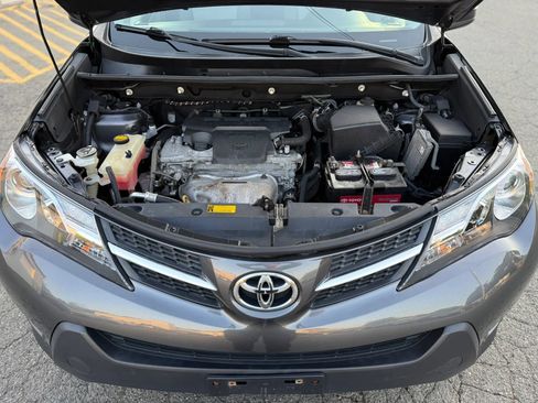 Used 2014 Toyota RAV4 LE AWD/4WD image 13