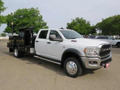 New 2023 RAM 5500 Tradesman w/ Chrome Appearance Group