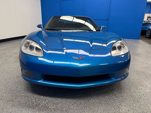 Used 2011 Chevrolet Corvette Coupe w/ 1LT RWD image 25