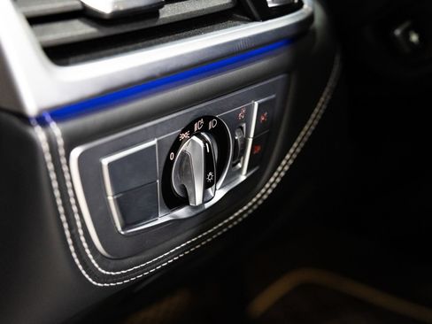 Used 2022 BMW ALPINA B7 xDrive w/ Interior Design Package AWD/4WD image 30