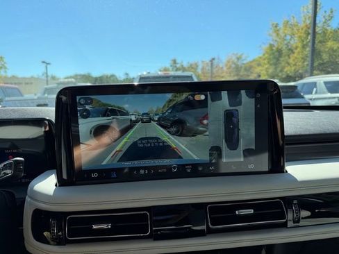 New 2025 Lincoln Aviator 2WD image 17