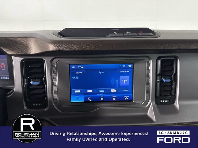 Used 2023 Ford Bronco Outer Banks AWD/4WD image 6