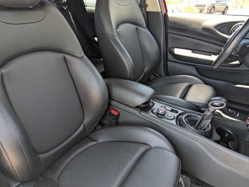 Used 2016 MINI Cooper Clubman FWD image 10