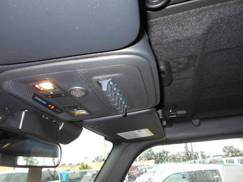 New 2025 Ford Bronco Badlands w/ Sasquatch Package image 36