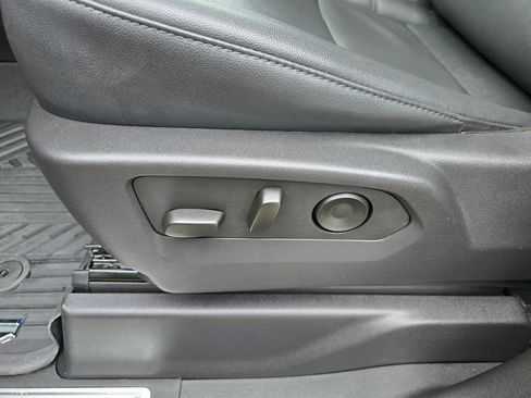 Used 2025 Chevrolet Silverado 1500 LTZ w/ LTZ Premium Package image 34