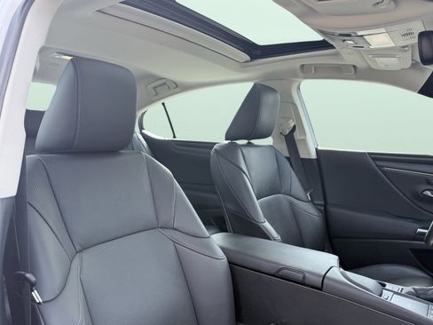 Used 2022 Lexus ES 250 w/ Premium Package image 55