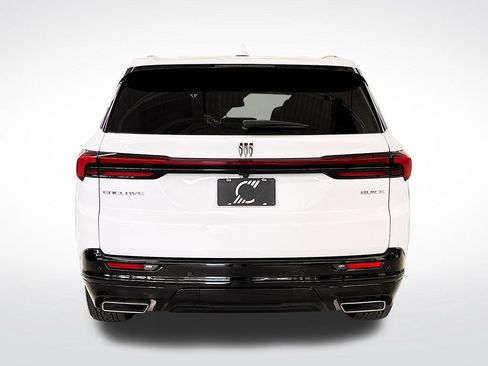 Used 2025 Buick Enclave Sport Touring w/ Super Cruise Package FWD image 4