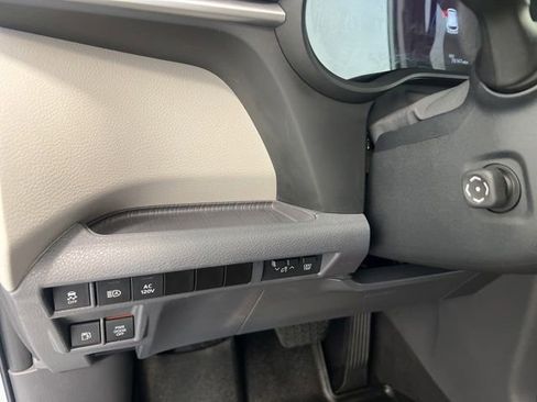 Certified 2023 Toyota Sienna Limited AWD/4WD image 23