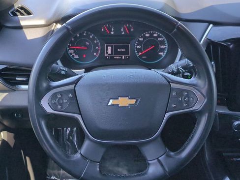 Used 2023 Chevrolet Traverse LT FWD image 20