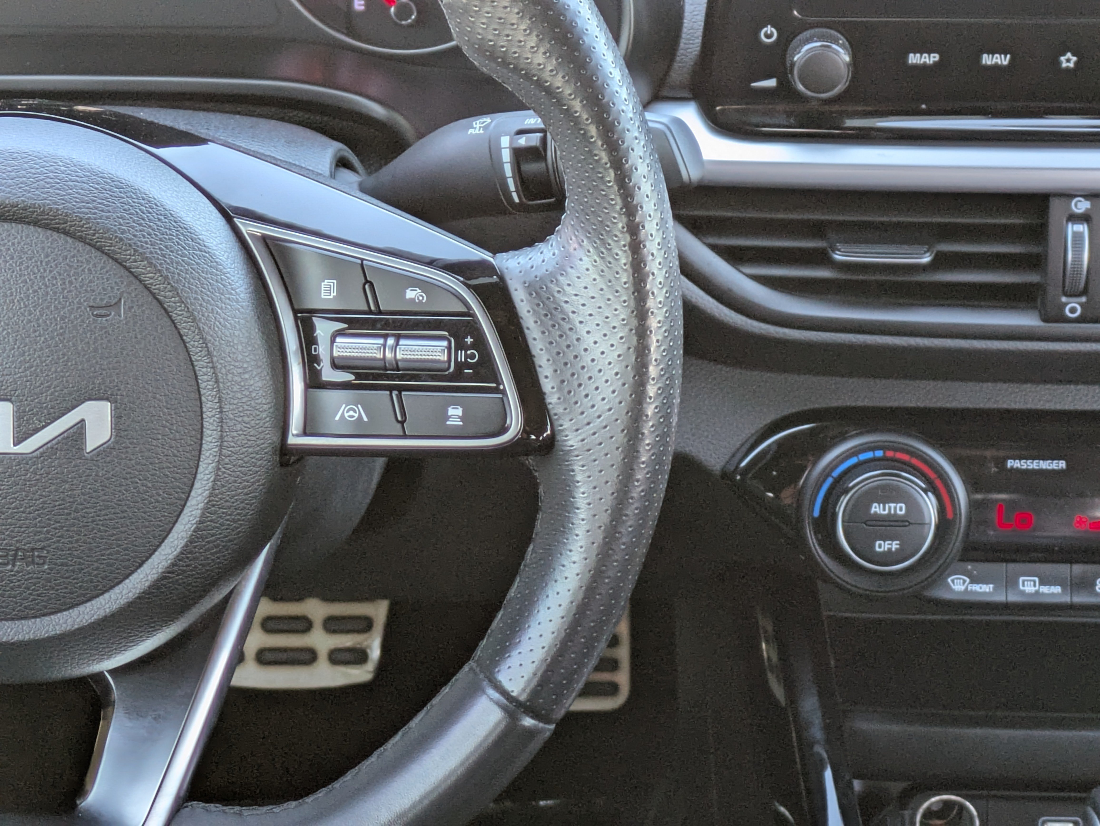 Certified 2024 Kia Forte GT-Line FWD image 21
