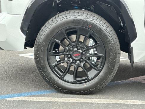 New 2026 Toyota Tundra Platinum AWD/4WD image 23