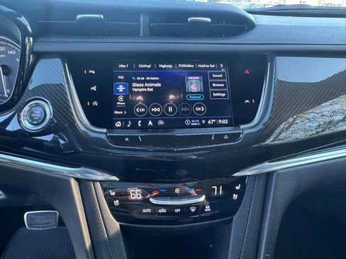 Used 2023 Cadillac XT6 Sport w/ Technology Package image 11