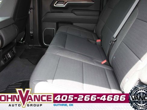 Used 2025 Chevrolet Silverado 2500 LT w/ Convenience Package AWD/4WD image 23
