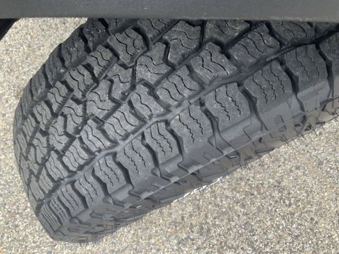 Used 2015 Jeep Wrangler Unlimited Sport w/ Connectivity Group AWD/4WD image 17