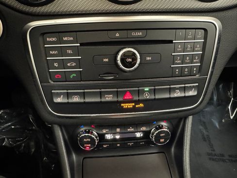 Used 2017 Mercedes-Benz GLA 250 4MATIC image 21