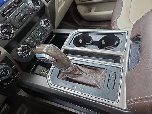 Used 2020 Ford F150 Limited w/ Trailer Tow Package image 25