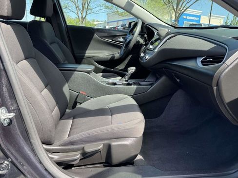 Used 2023 Chevrolet Malibu LT image 15