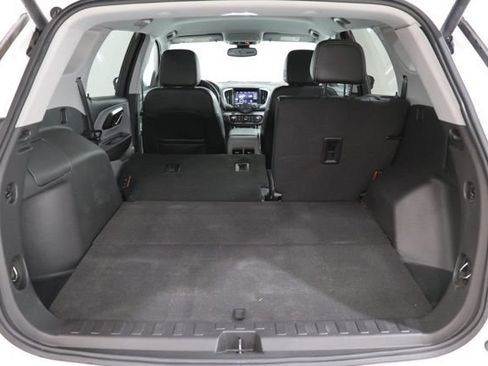 Used 2023 GMC Terrain SLT w/ Tech Package AWD/4WD image 35