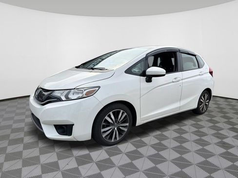 Used 2017 Honda Fit EX image 3
