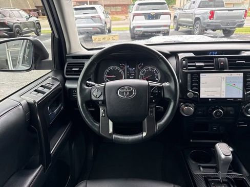 Used 2023 Toyota 4Runner TRD Off-Road Premium w/ Moonroof Package AWD/4WD image 19
