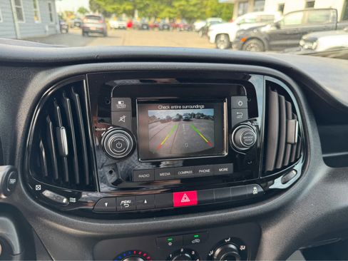 Used 2017 RAM ProMaster City Tradesman w/ Rear Back-up Camera Group image 22