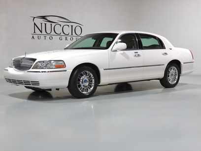 Used 2008 Lincoln Town Car Signature Limited