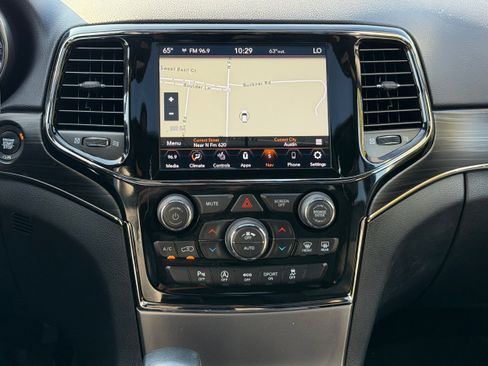 Used 2020 Jeep Grand Cherokee Limited X image 15