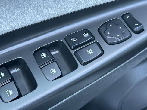 Used 2023 Hyundai Kona Limited w/ Cargo Package image 11