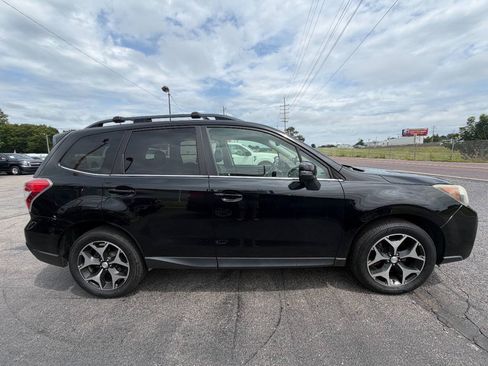 Used 2014 Subaru Forester 2.0XT Touring AWD/4WD image 5