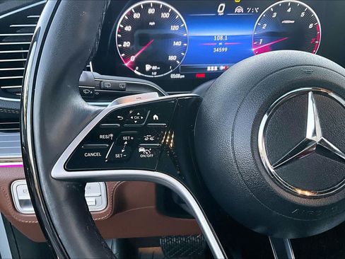 Used 2024 Mercedes-Benz GLE 450 4MATIC image 23