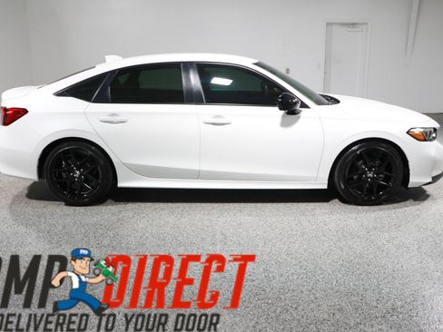 Used 2025 Honda Civic Sport image 6