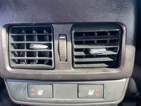 Used 2017 Subaru Outback 2.5i Limited image 36