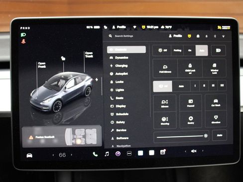 Used 2022 Tesla Model Y Long Range AWD/4WD image 37