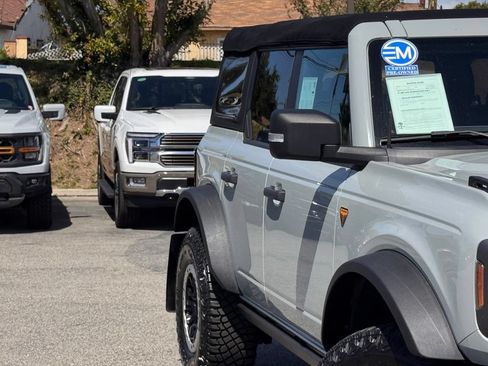 Certified 2022 Ford Bronco Badlands AWD/4WD image 5