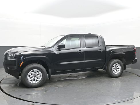 New 2026 Nissan Frontier S image 4