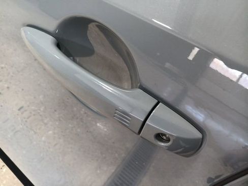 Used 2024 Nissan Ariya AWD image 9