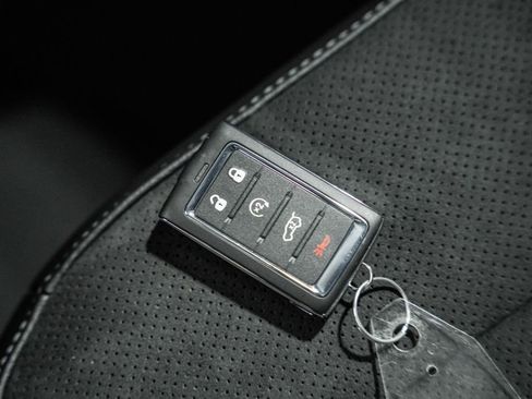 New 2025 Jeep Grand Cherokee L Altitude image 44