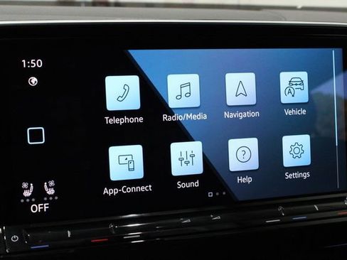 Used 2024 Volkswagen Atlas SE image 33