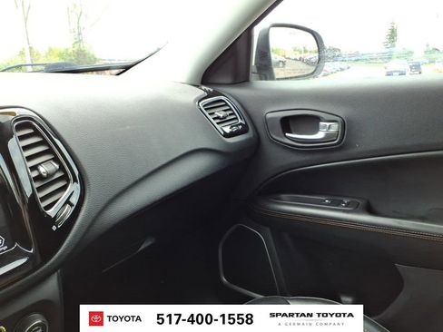 Used 2020 Jeep Compass Limited AWD/4WD image 22