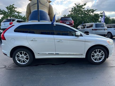 Used 2015 Volvo XC60 T5 Premier w/ Proximity Package FWD image 7