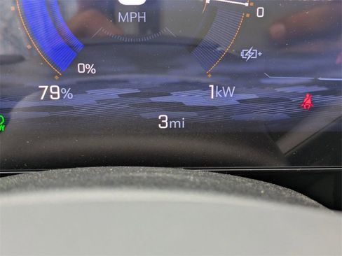 New 2025 Chevrolet Equinox EV RS image 32