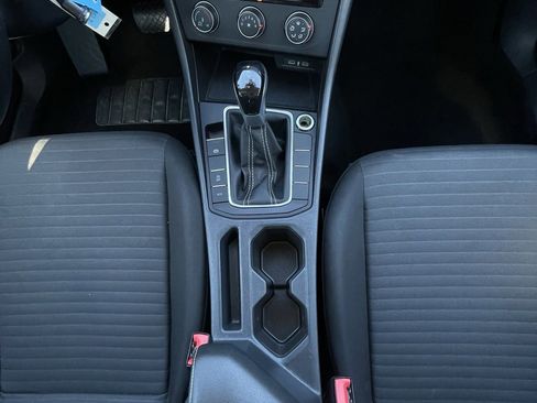 Used 2024 Volkswagen Jetta S image 18