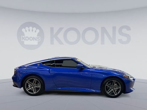 Used 2025 Nissan Z Sport w/ Floor Mat Package image 5