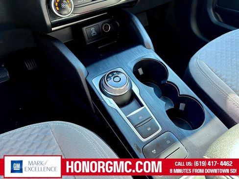 Used 2022 Ford Escape SE image 28