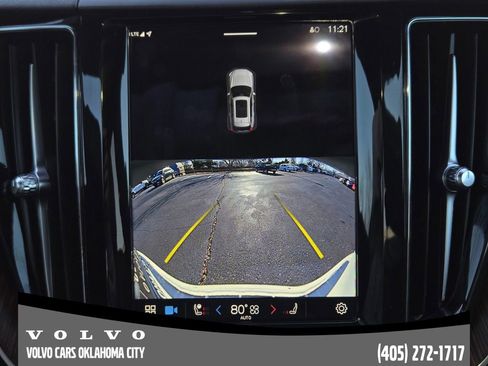 Certified 2023 Volvo XC60 B5 Plus w/ Climate Package image 17