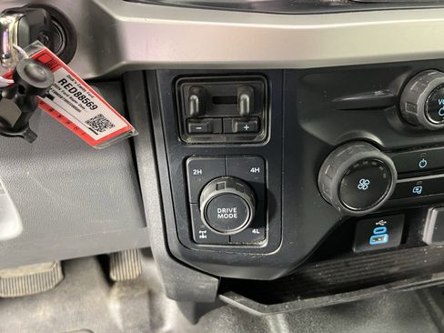 Used 2024 Ford F350 XLT image 18