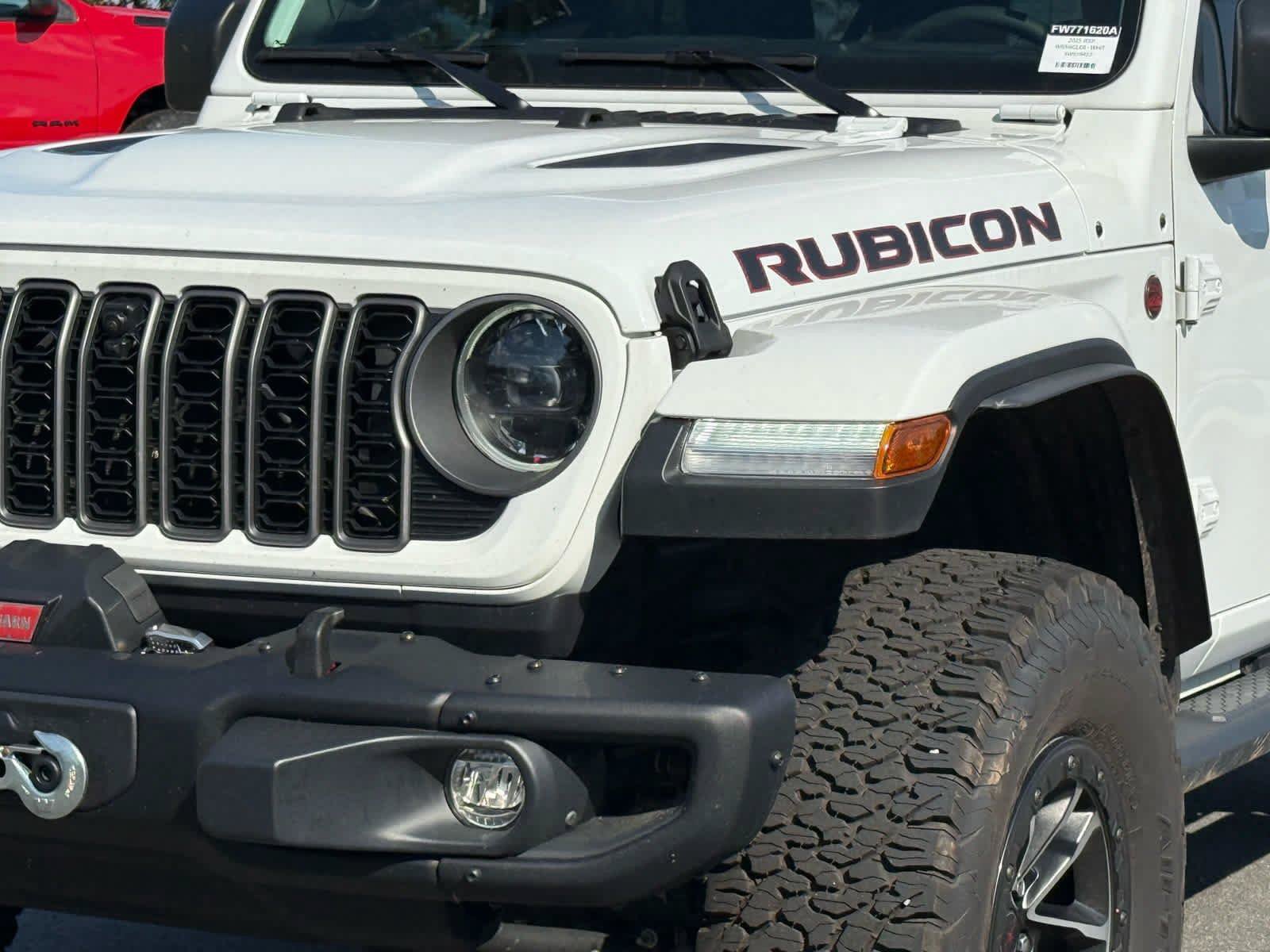 Used 2025 Jeep Wrangler Unlimited Rubicon AWD/4WD image 10
