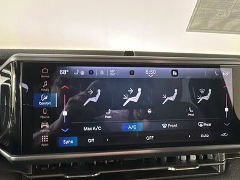 New 2026 Jeep Gladiator Sport AWD/4WD image 25